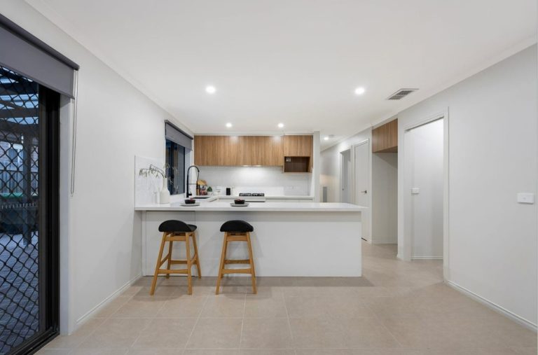 Bathroom Renovation in Omega St, Carrum Downs