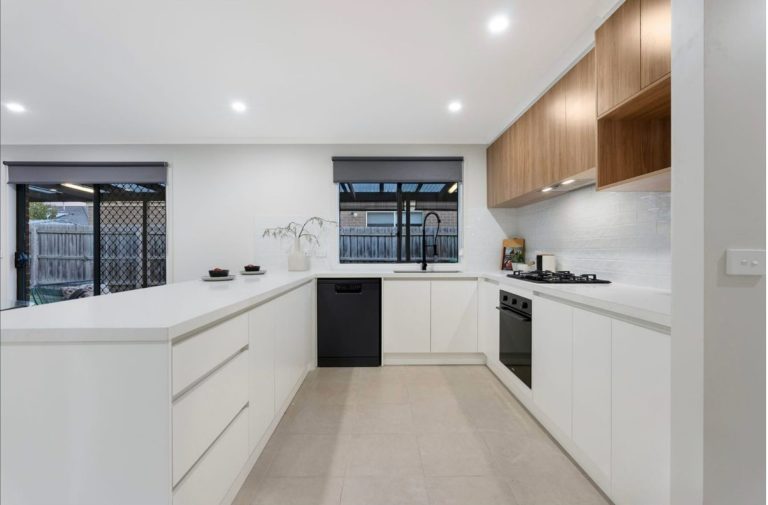 Bathroom Renovation in Omega St, Carrum Downs
